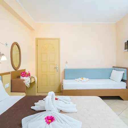 Toula's House Апартаменты Лименария